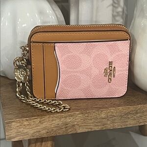💗COACH POWDER PINK Card Holder..